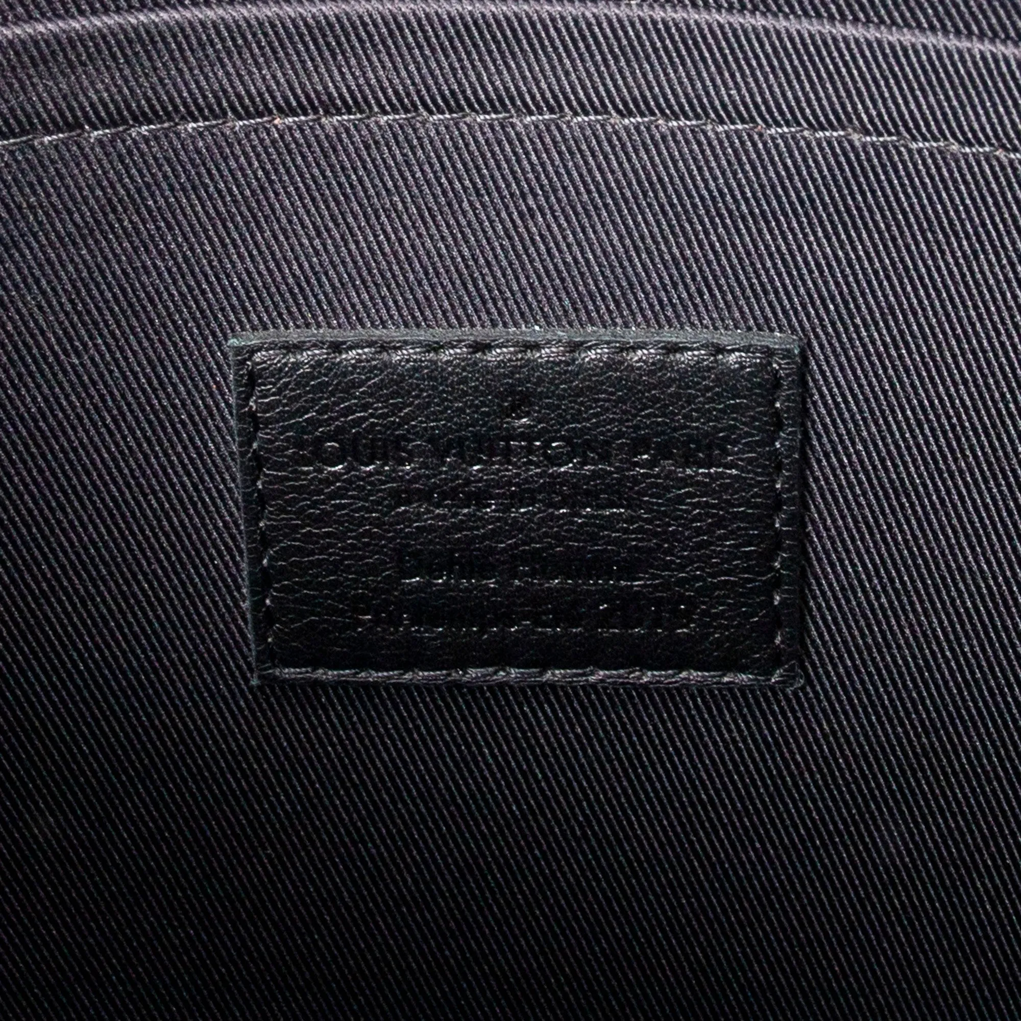 A4 Pouch
