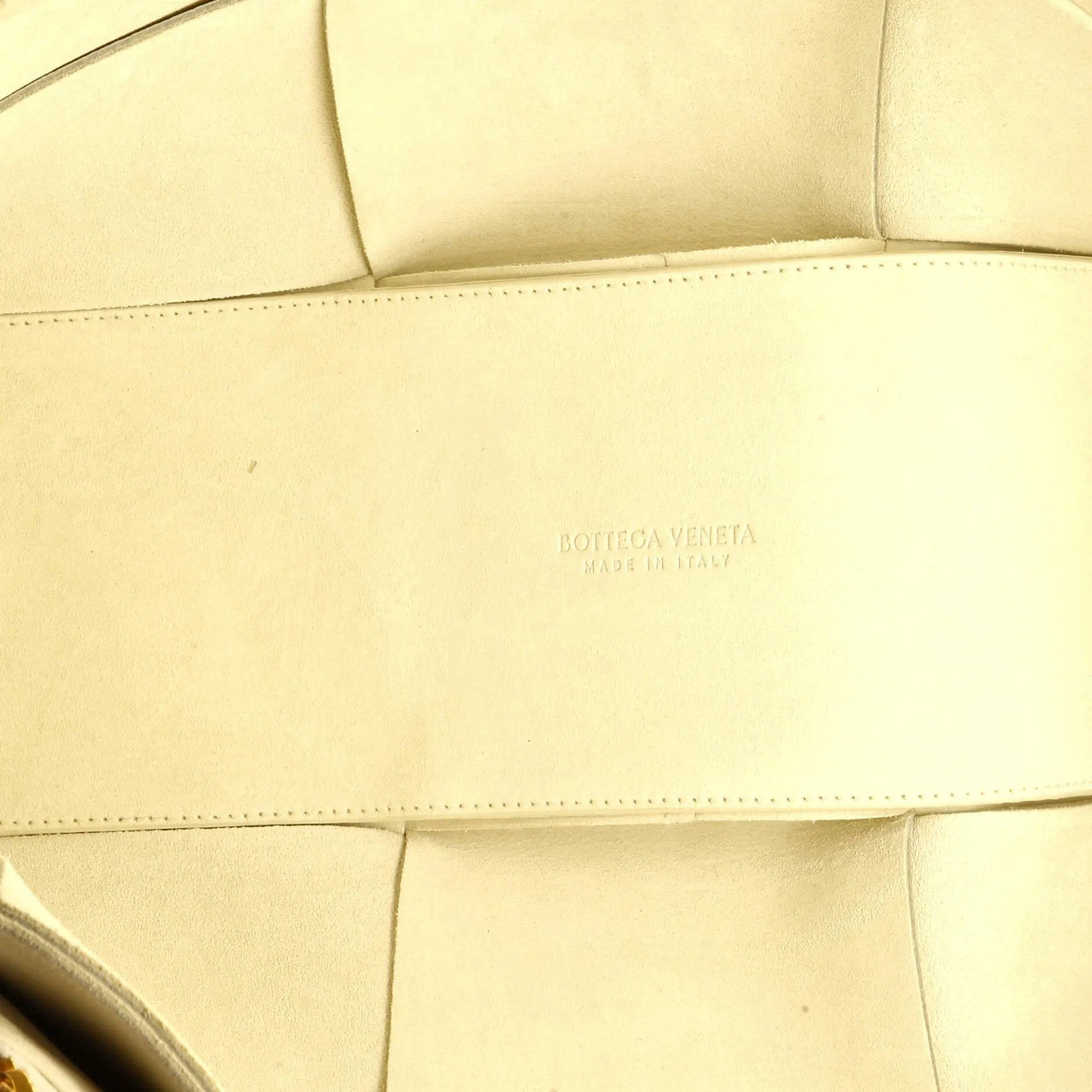 Arco Tote Maxi Intrecciato Leather Medium