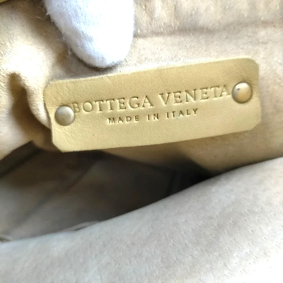 Bottega Veneta Italy. intrecciato Neutrals Color Shoulder Bag