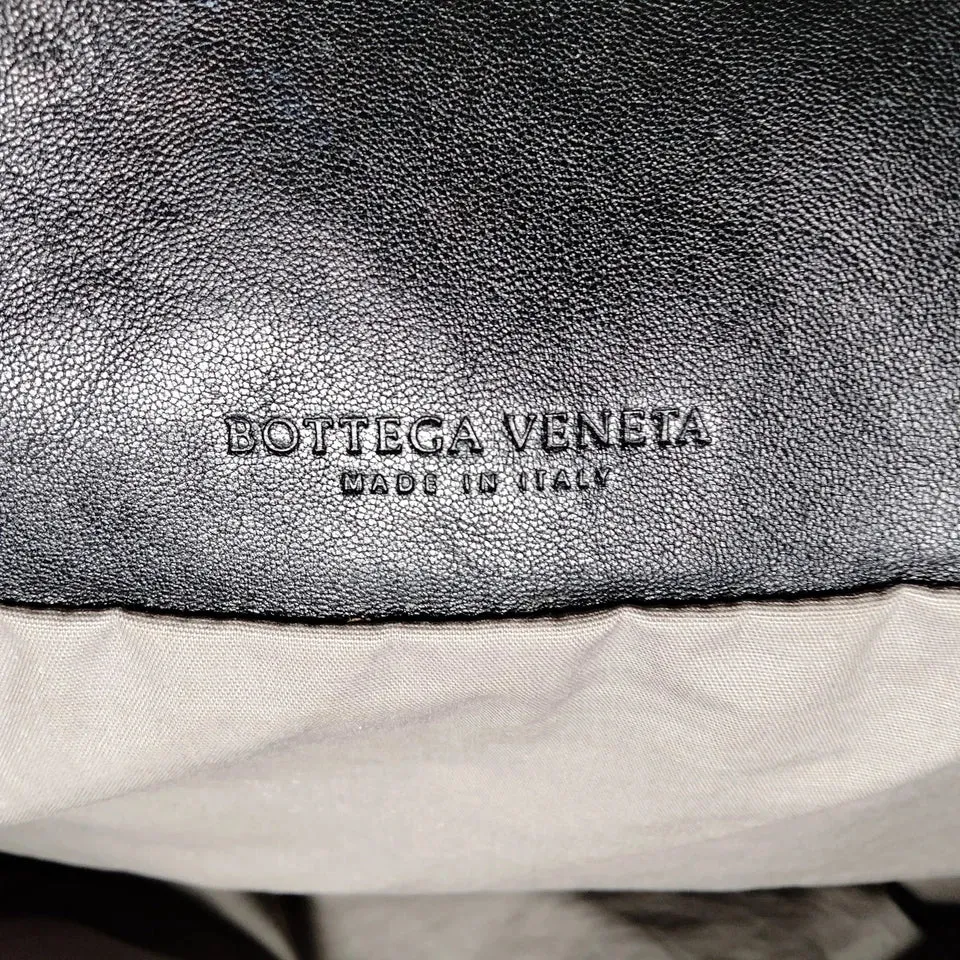 Bottega Veneta Italy. Large BlackI Intrecciato Leather Shoulder Bag