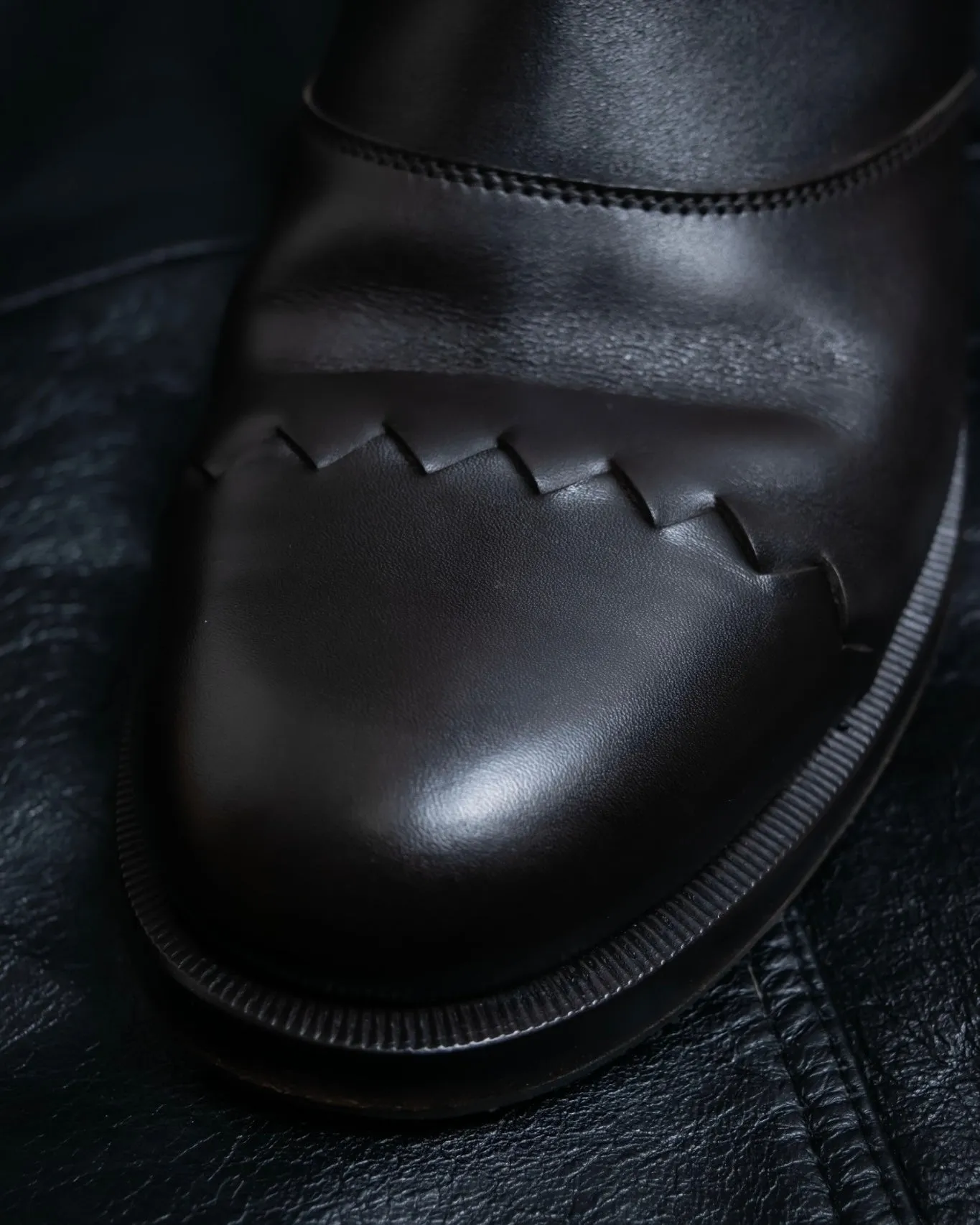 BOTTEGA VENETA round toe intrecciato leather boots