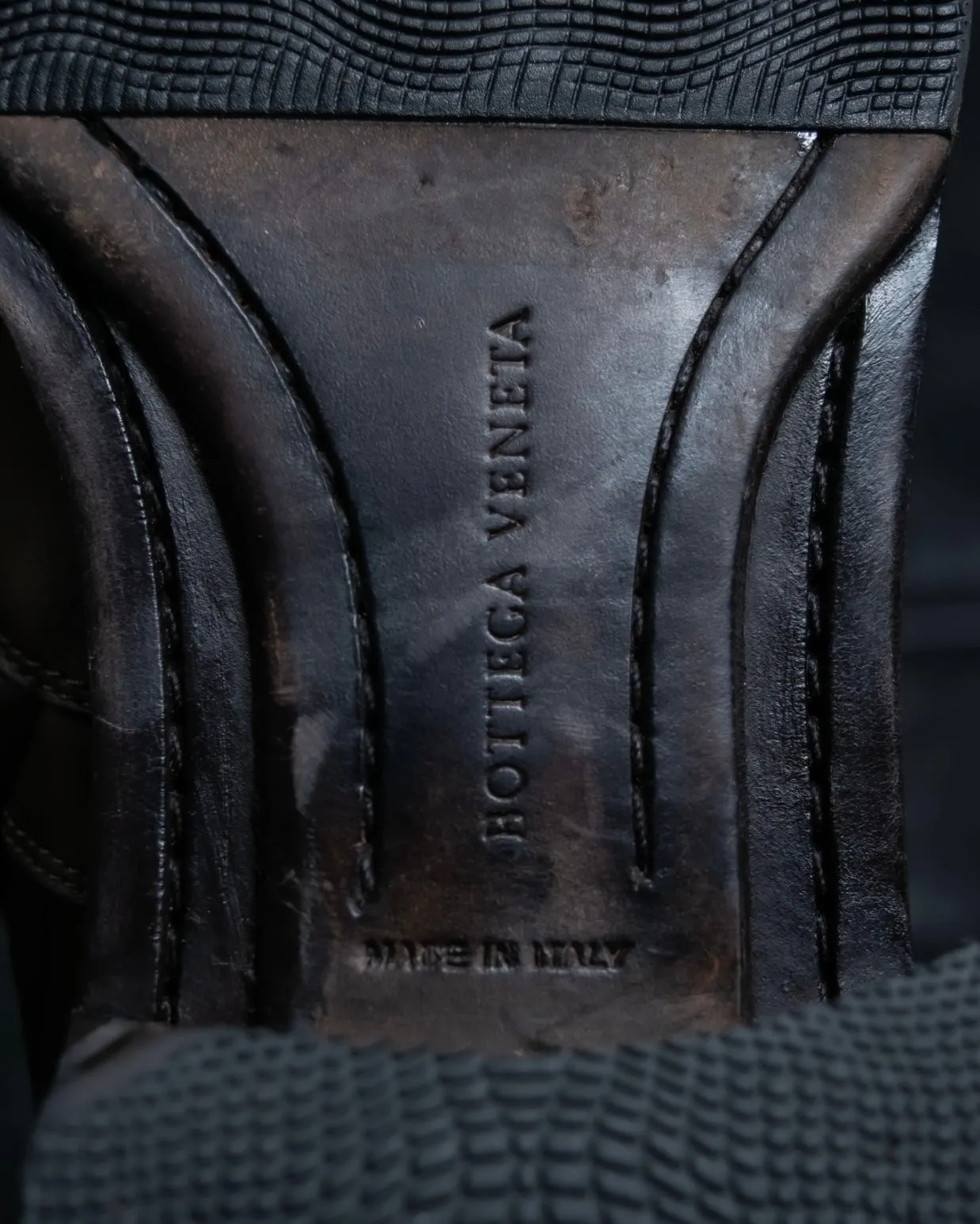 BOTTEGA VENETA round toe intrecciato leather boots
