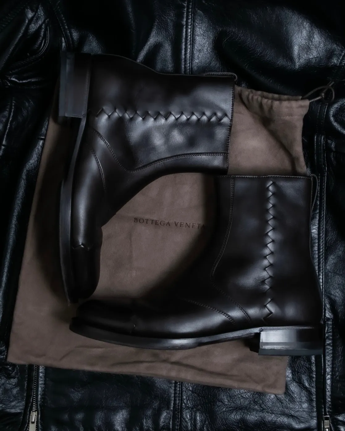 BOTTEGA VENETA round toe intrecciato leather boots