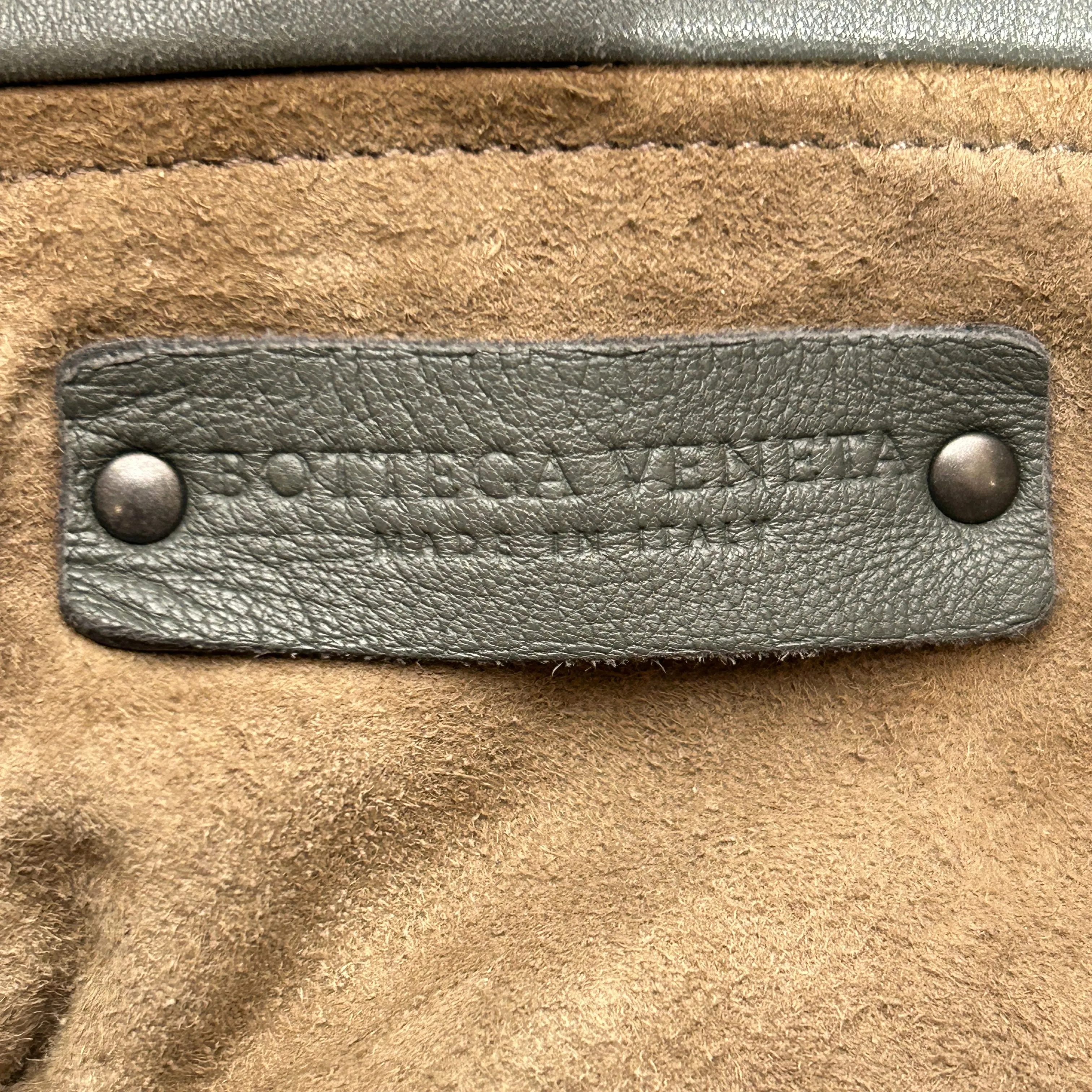 BOTTEGA VENETA/Bag/Border/Leather/GRY/garda shoulder bag