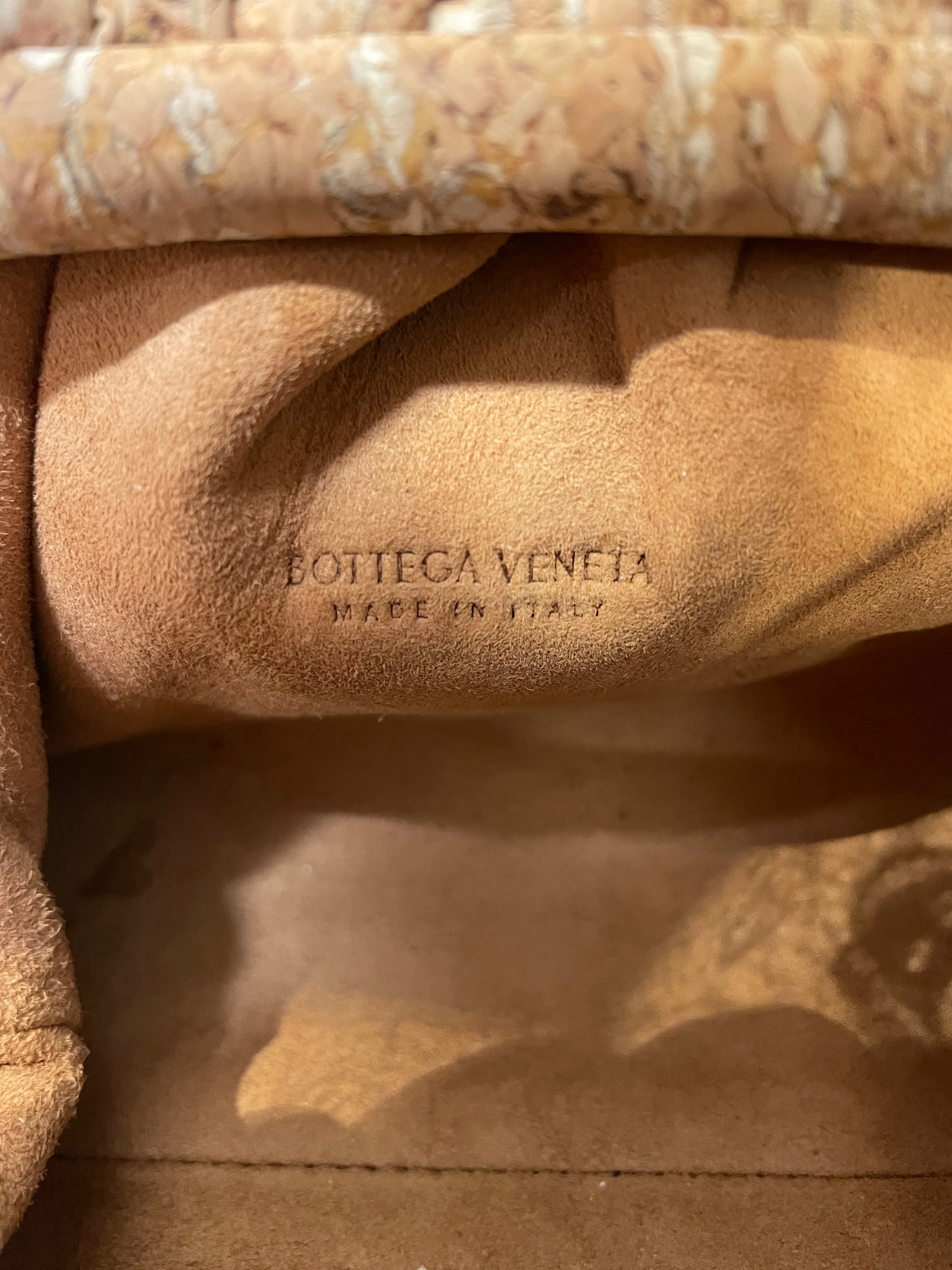 BOTTEGA VENETA/Bag/Leather/CML/b08752510e wood grain clutch