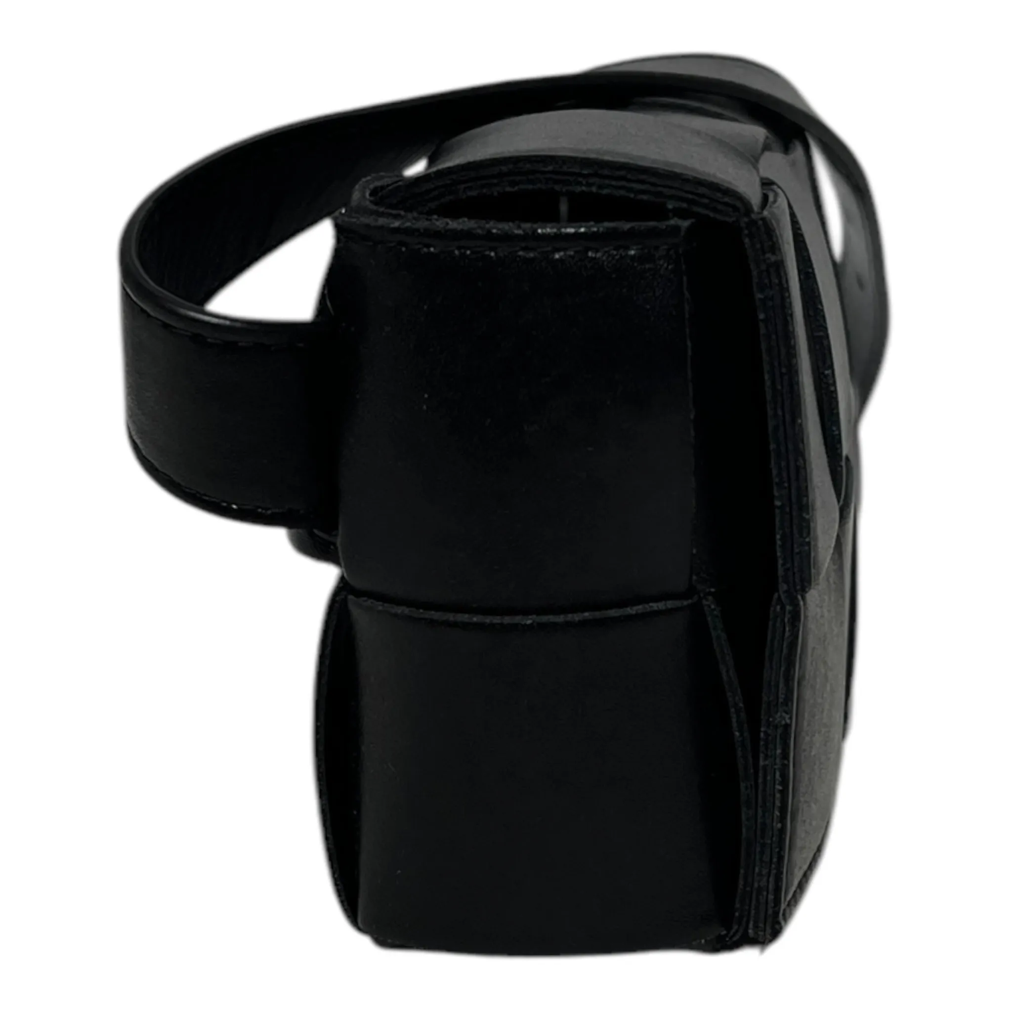 BOTTEGA VENETA/Cross Body Bag/Leather/BLK/CASSETTE BELT BAG