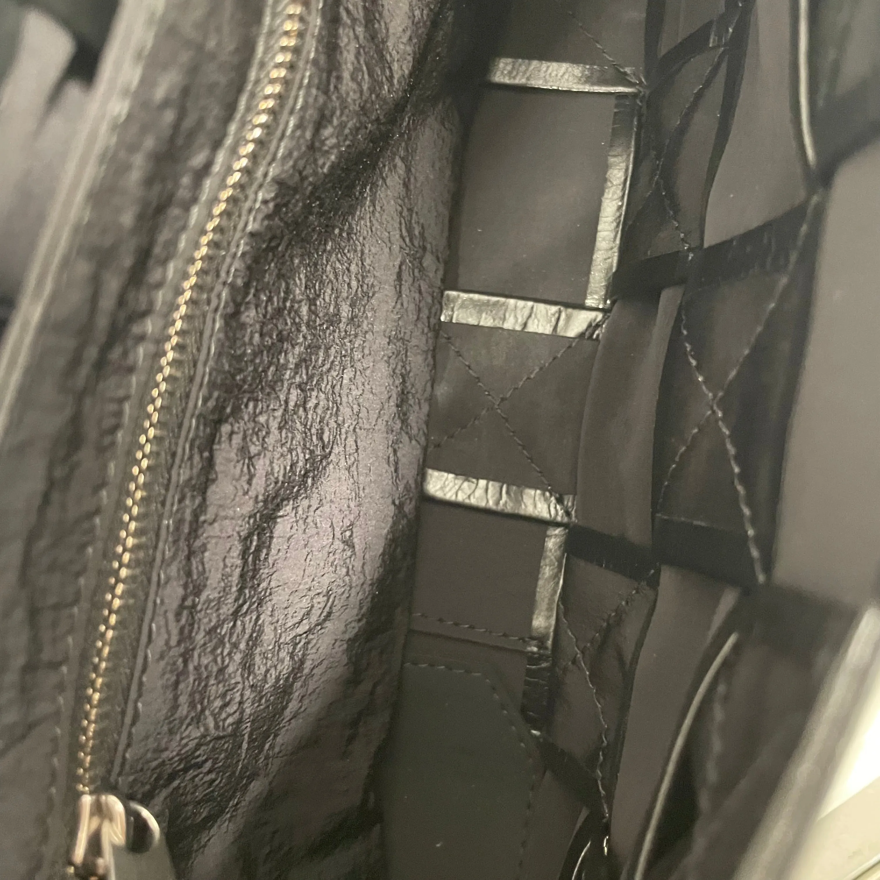 BOTTEGA VENETA/Cross Body Bag/OS/Leather/BLK/CASSETTE MESSENGER CROSSBODY