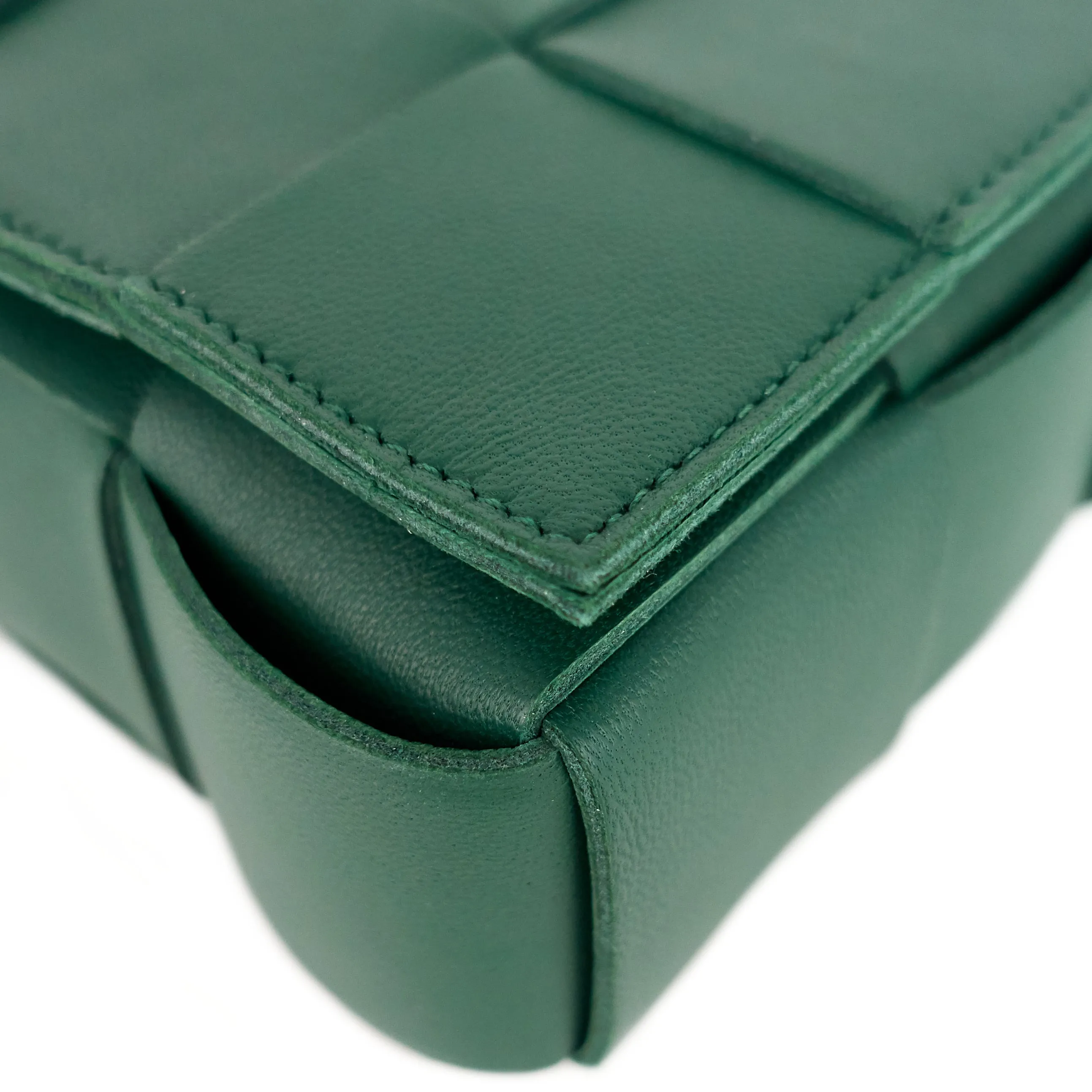 Cassette Intrecciato Leather Maxi Crossbody Bag