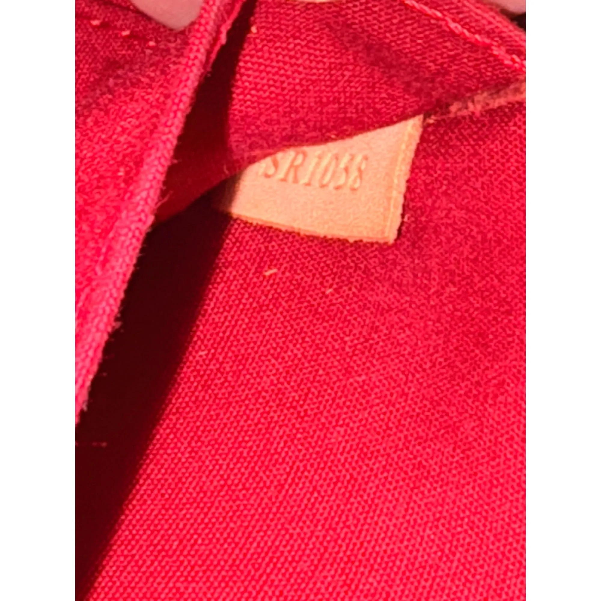 Louis Vuitton Red Roxbury Drive Handbag Monogram Vernis