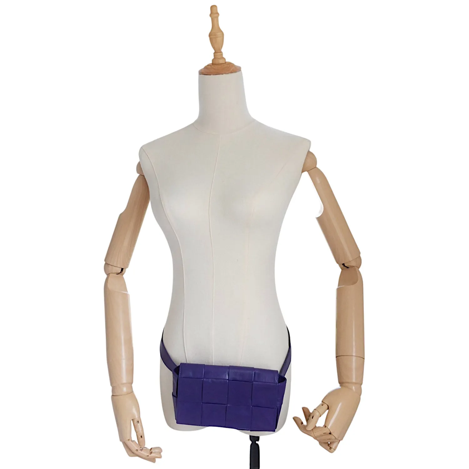 Maxi Intreccio Leather Cassette Belt Bag