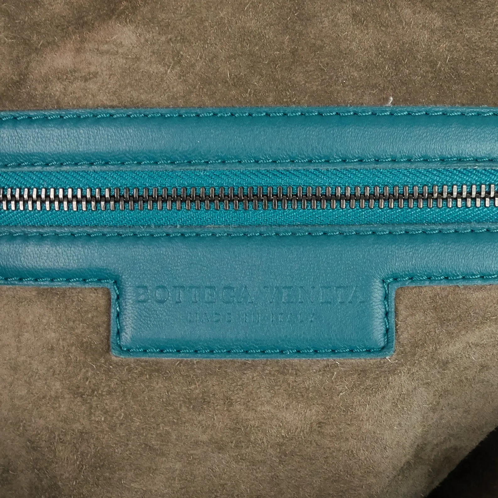 Maxi Veneta Intrecciato Nappa Leather Bag